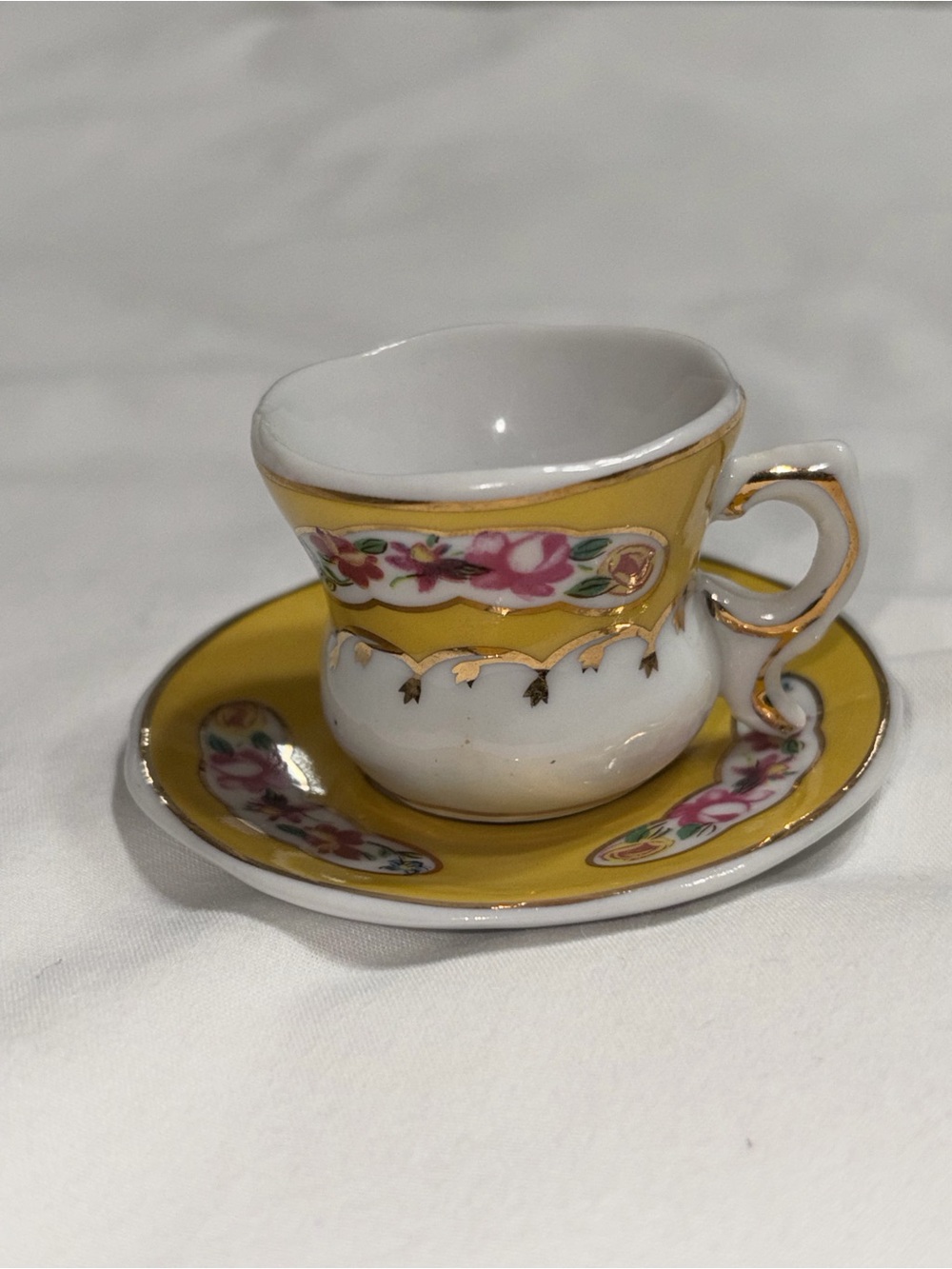 Tiny Porcelain Tea Cups & Saucers 2” high. 12 Assorted. Victorian. Reptoductions - Picture 6 of 15